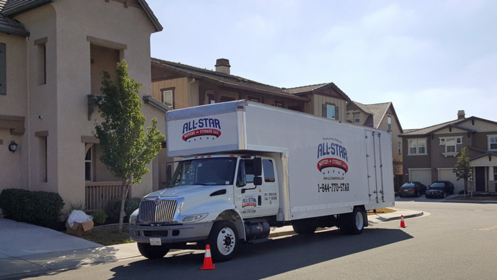 all star movers moving trucks